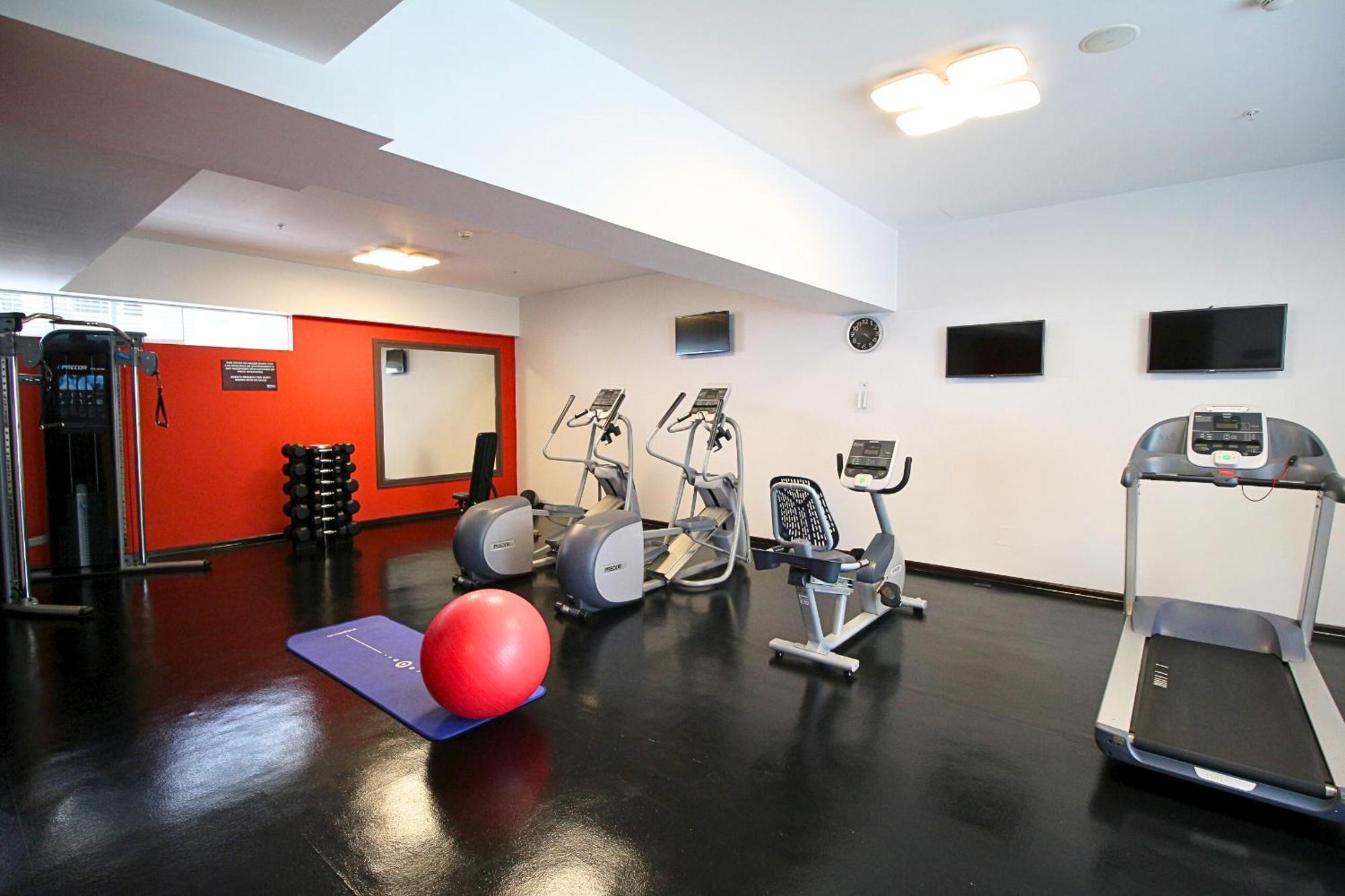 Hilton Garden Inn Lima Surco Екстериор снимка